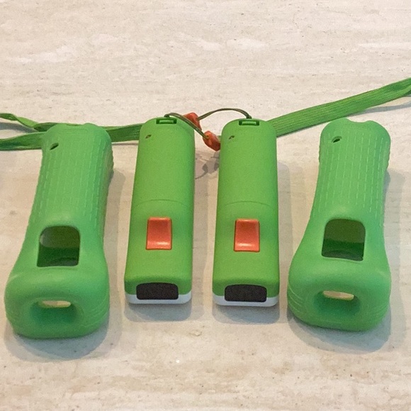 Yoshi Nintendo Wii Remotes Plus Motion Inside Controller Remote Lot Of 2 Green - Picture 8 of 11